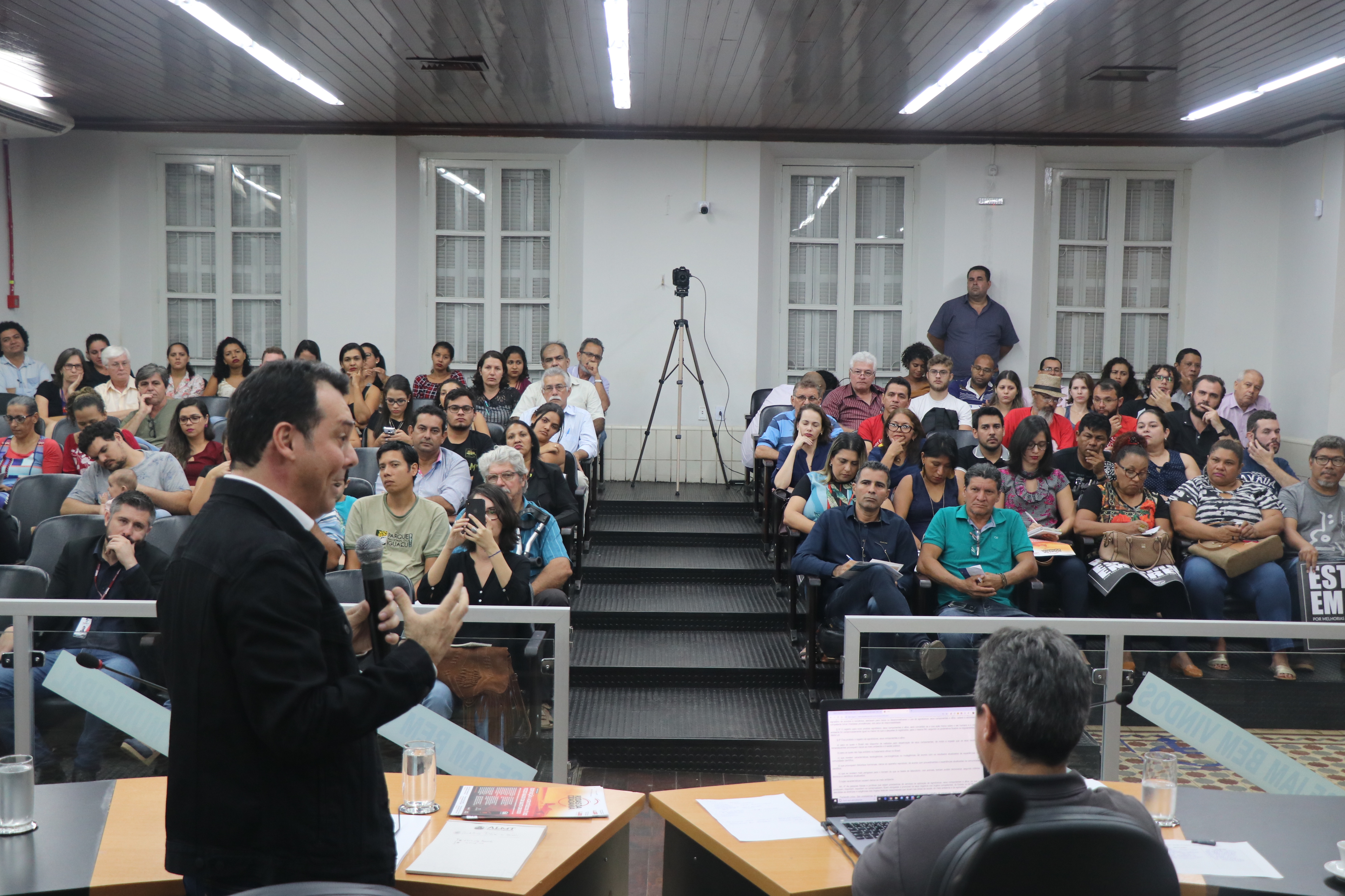 Audiência pública na Câmara Municipal discute presença de agrotóxicos na água de Cáceres